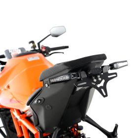 Support de plaque 990 Duke, 1390 Super Duke (2024-) / R-G Racing LP0374BK